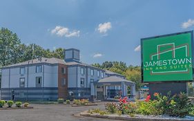 Jamestown Inn & Suites